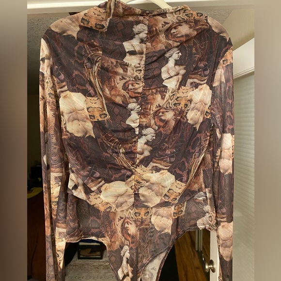 PrettyLittleThing Roman Brown Bodysuit NWOT - Picture 2 of 3
